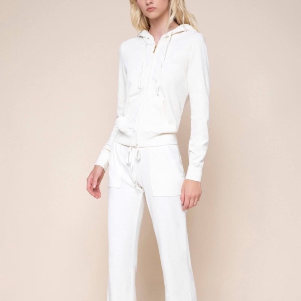 ISO Juicy Couture track pants in XS color “Angel”.